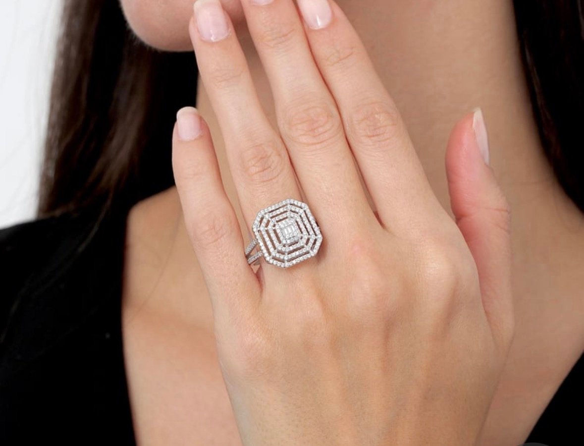 Gümüş baget yüzük