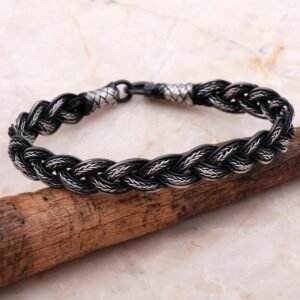 Kazaziye İşlemeli Örgü Gümüş Erkek Bileklik