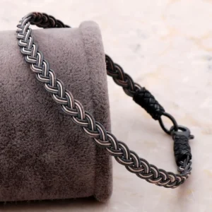 Kazaziye İşlemeli Gümüş Erkek Bileklik