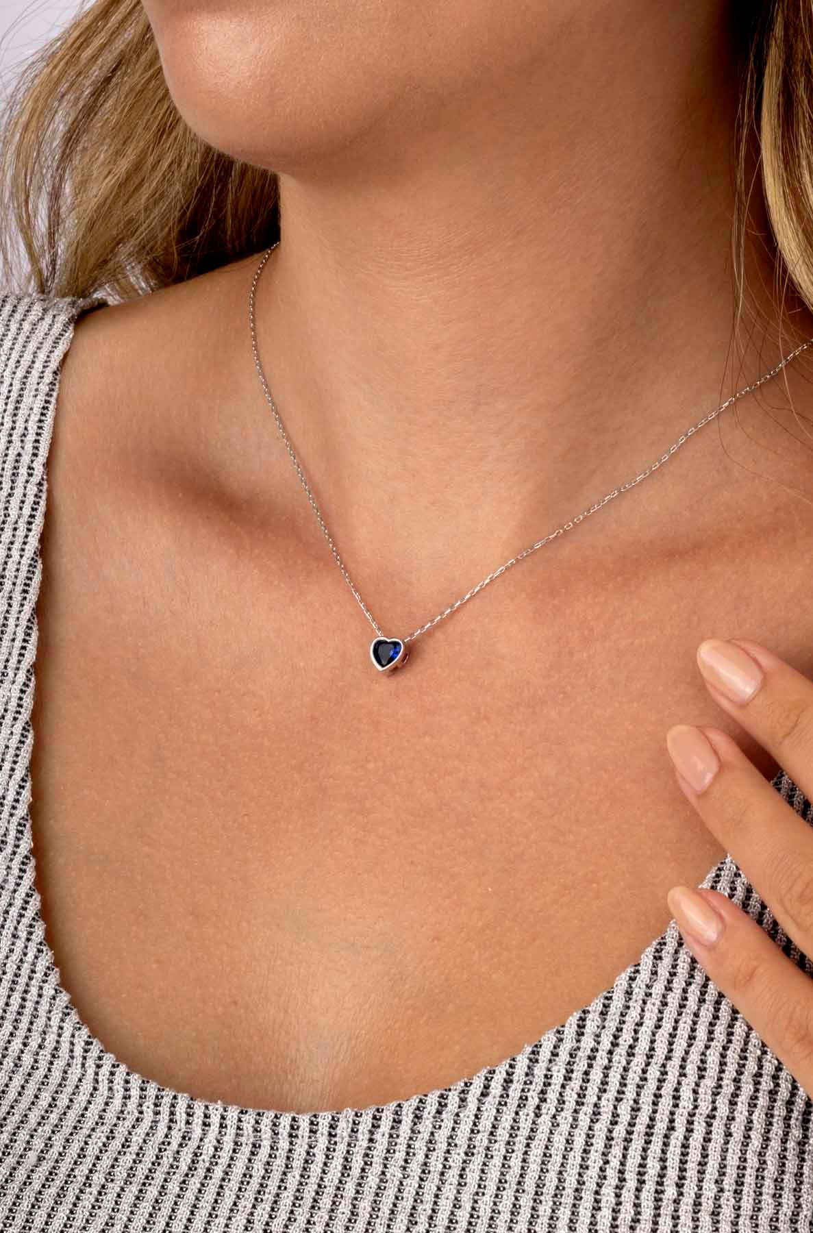 Mavi Taşlı Kalp Minimal Kadın Gümüş Kolye - Görsel 2