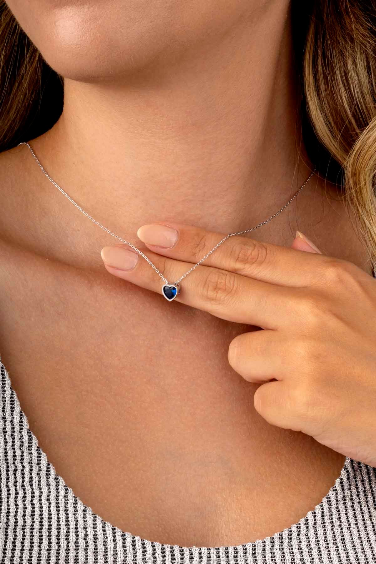 Mavi Taşlı Kalp Minimal Kadın Gümüş Kolye